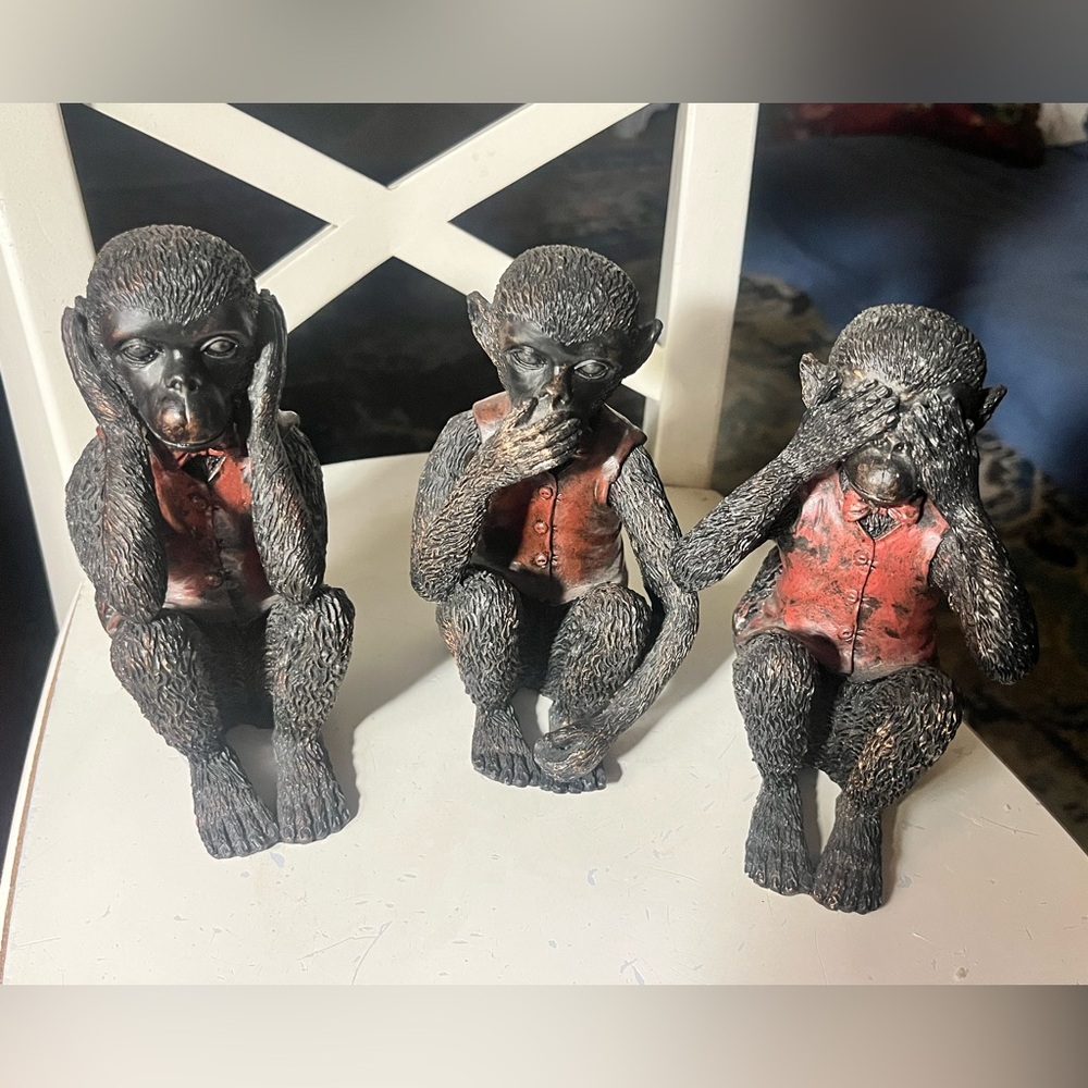 See, Speak, Hear No Evil Monkeys 6" Set of 3 Resin Vintage.